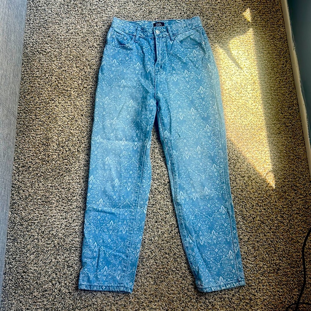 Cool Designs, Women’s 25, Straight leg jeans